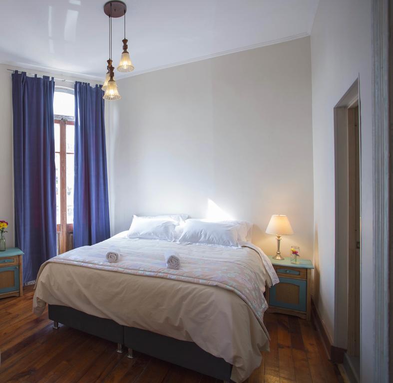 Casa Lastra Hostel Вальпараїсо Екстер'єр фото