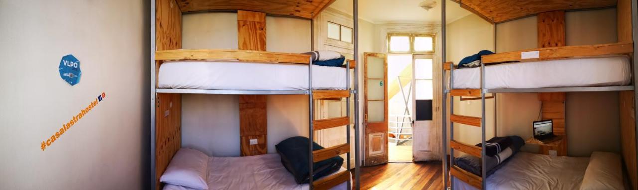 Casa Lastra Hostel Вальпараїсо Екстер'єр фото